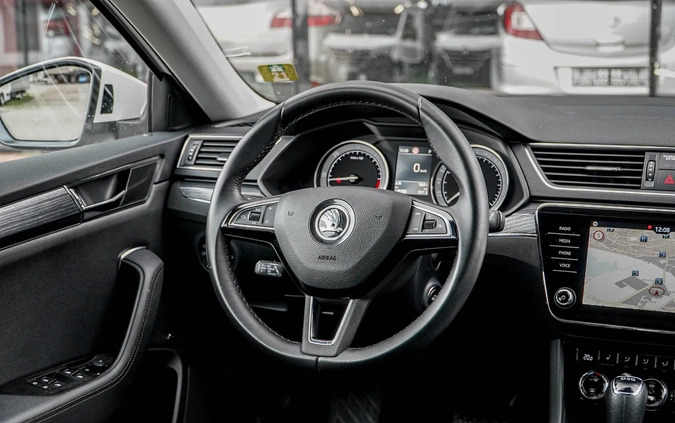 Skoda Superb cena 92900 przebieg: 178000, rok produkcji 2020 z Ogrodzieniec małe 781